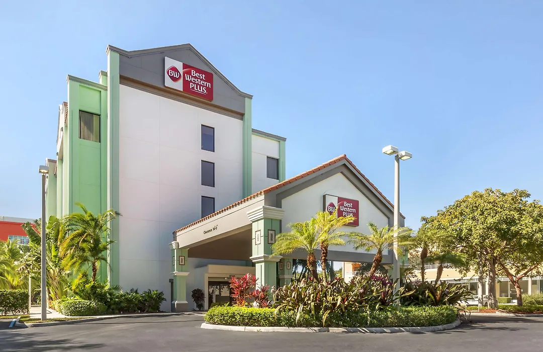 Best Western Plus Kendall Hotel & Suites-1